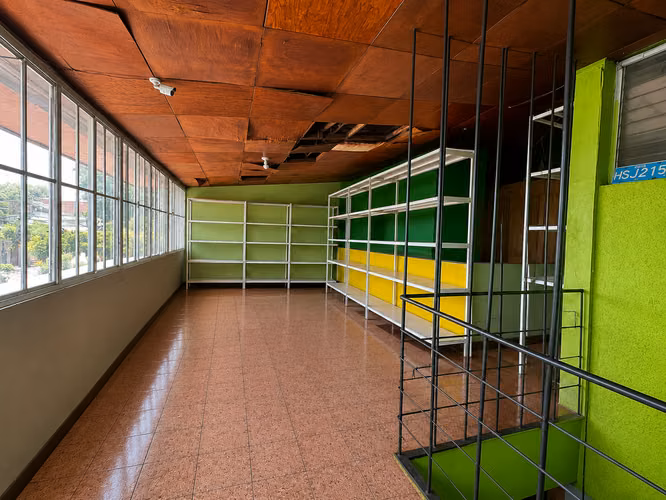  PROPIEDAD COMERCIAL EN VENTA – COL. FLOR BLANCA