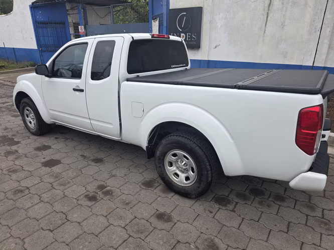 VENDO NISSAN FRONTIER 2018 4X2  - Imagen 10
