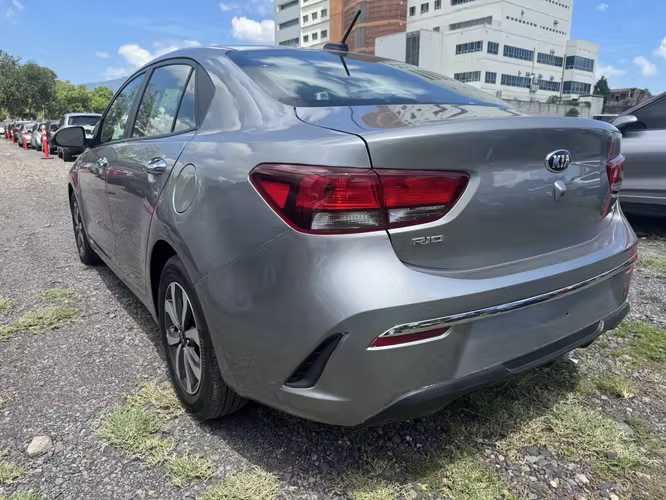 KIA RIO 2021 S - Imagen 4
