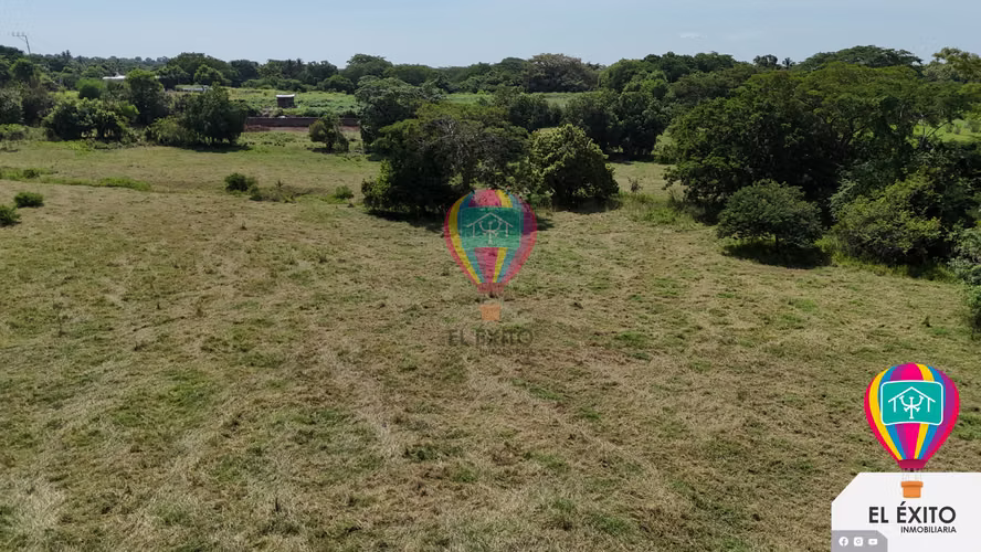 VENDO TERRENO DE 4,75 MANZANA SOBRE LA CARRETERA A FRONTERA DE LA HACHADURA