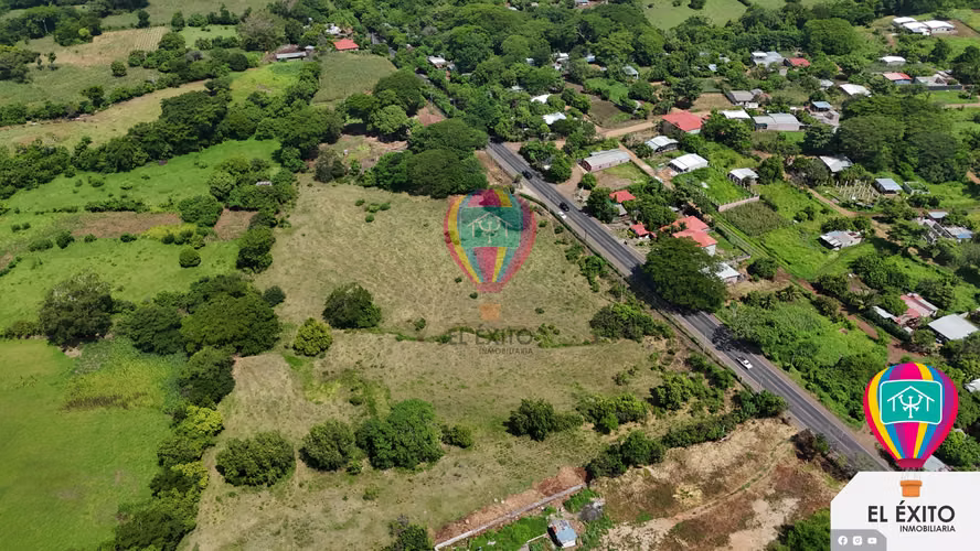 VENDO TERRENO DE 4,75 MANZANA SOBRE LA CARRETERA A FRONTERA DE LA HACHADURA