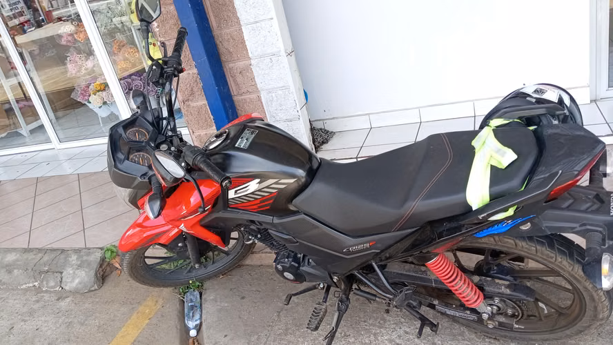 Moto honda twister 