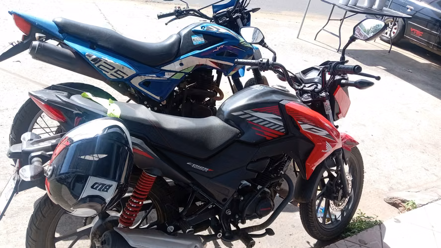 Moto honda twister 