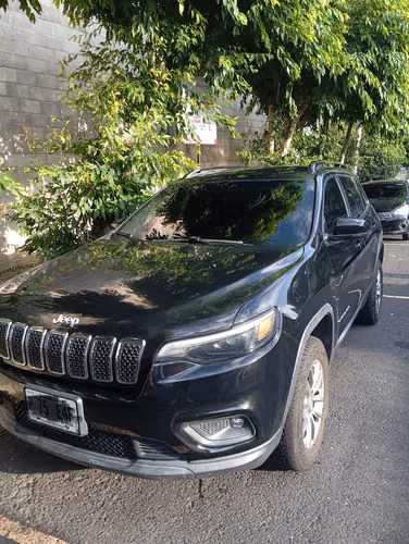 Cherokee Jeep Latitude 2019