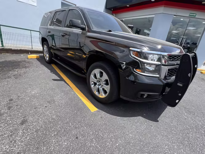 Chevrolet Tahoe 2016 unhit 3-row