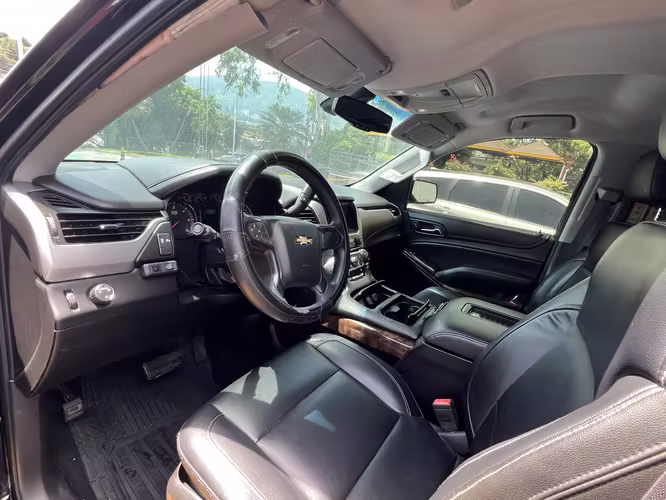 Chevrolet Tahoe 2016  no chocada de 3 filas - Imagen 5