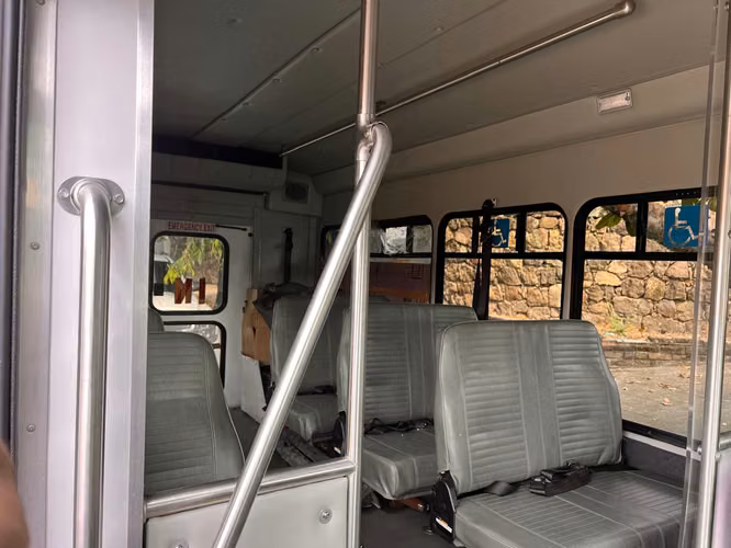 Microbus Ford Transit 2019 para 19 pasajeros  - Imagen 6