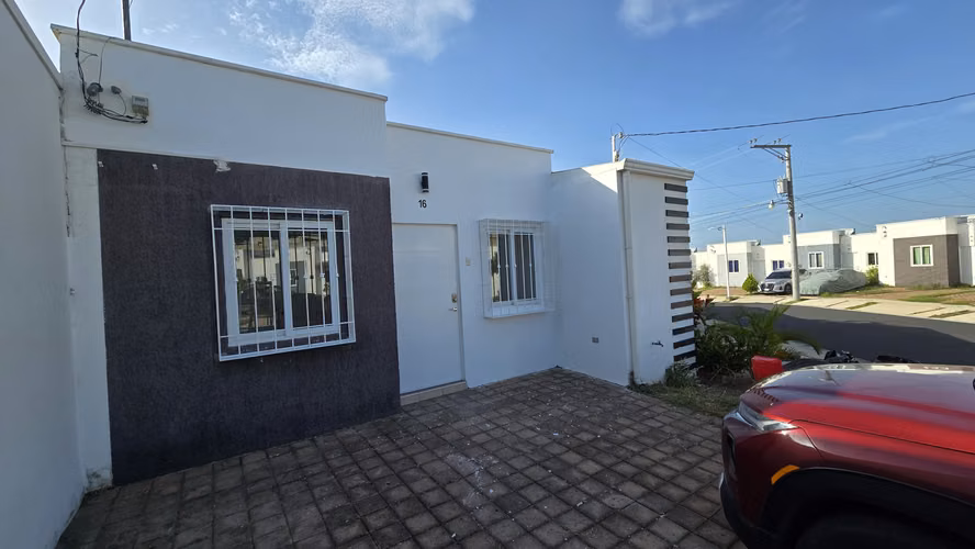 Casa en alquiler ciudad Marsella Q5 etapa I