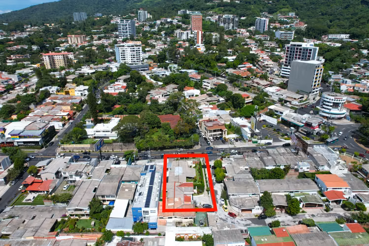 Escalón, Av. Masferrer Norte, propiedad en venta. - Imagen 3