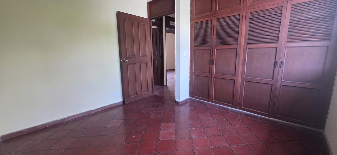 Alquilo local  en Zona Médica hospital de la Mujer  - Imagen 10