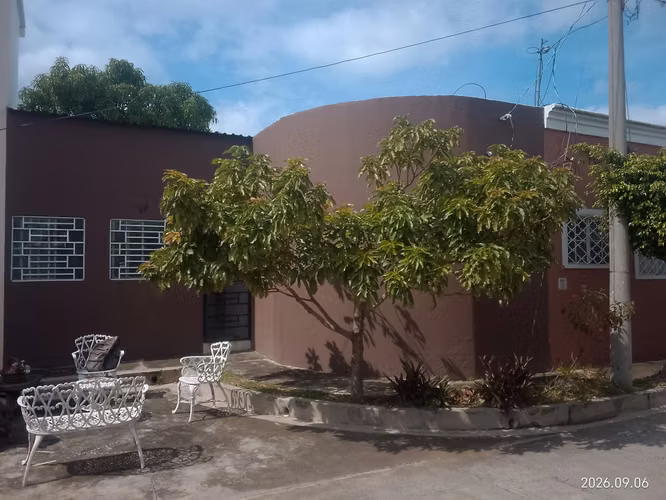  Súper PrecioAlquilo Linda y Preciosa Casa  ubicada en Ciudad RealResidencial Cádizcerca del portón principal