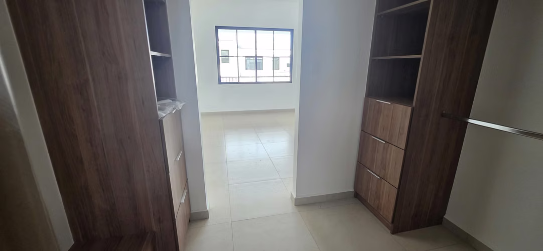 Alquilo casa  en Condominio Antibes II