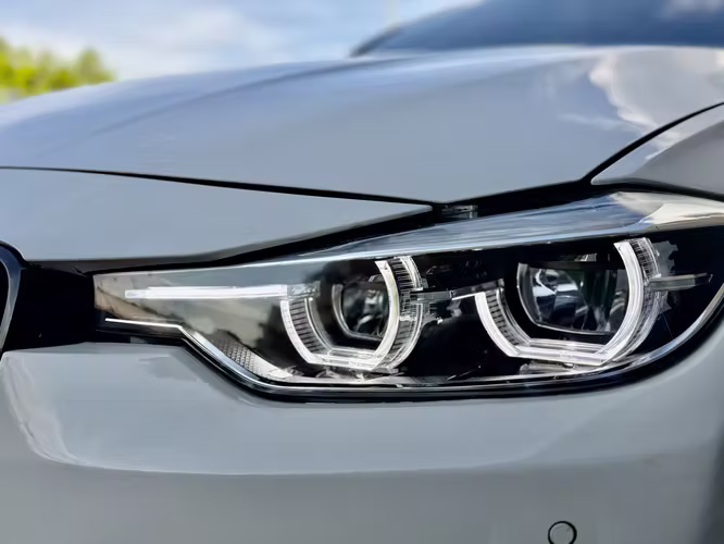 BMW 320i 2018