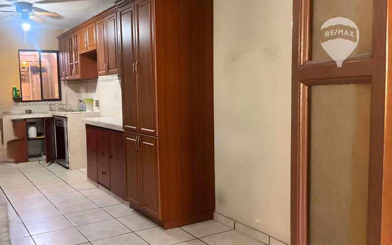 Venta | Casa | Residencial Arcos de Santa Elena | Nuevo Cuscatlán - Imagen 3