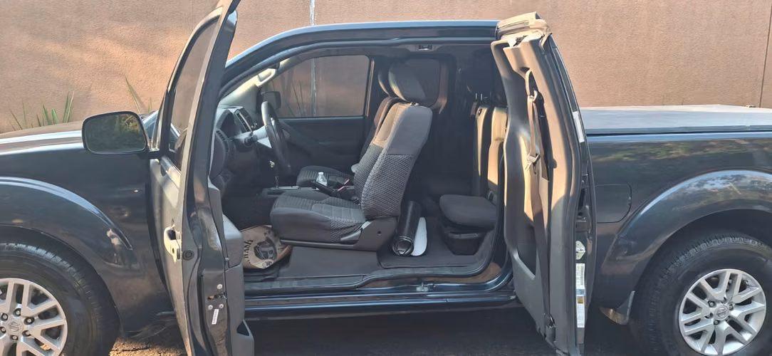 NISSAN FRONTIER 4X2 2018 KING CAB $13000 TEL
