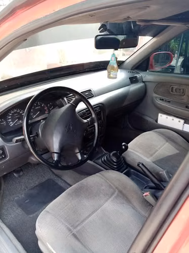 Nissan Sentra Año 1999  Manual - Imagen 3