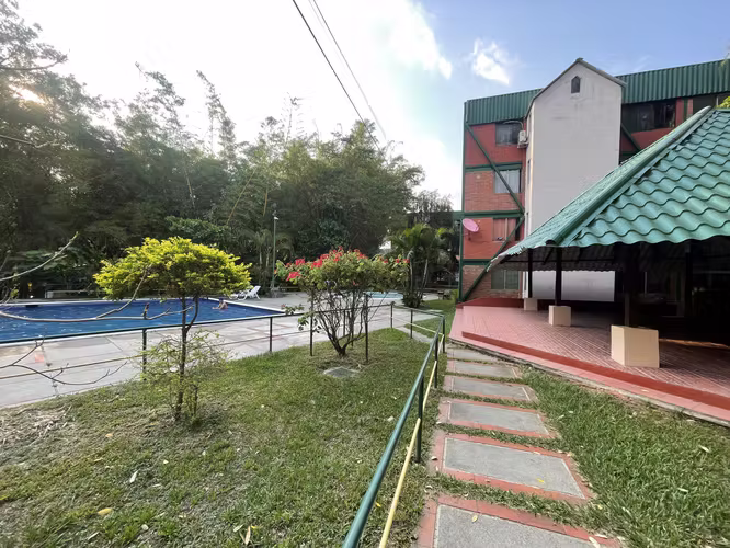 Alquiler Apartamento sin muebles, en Condominio  Las Arboledas S.S., Col. Vista Hermosa, zona redondel el jaguar - Imagen 2