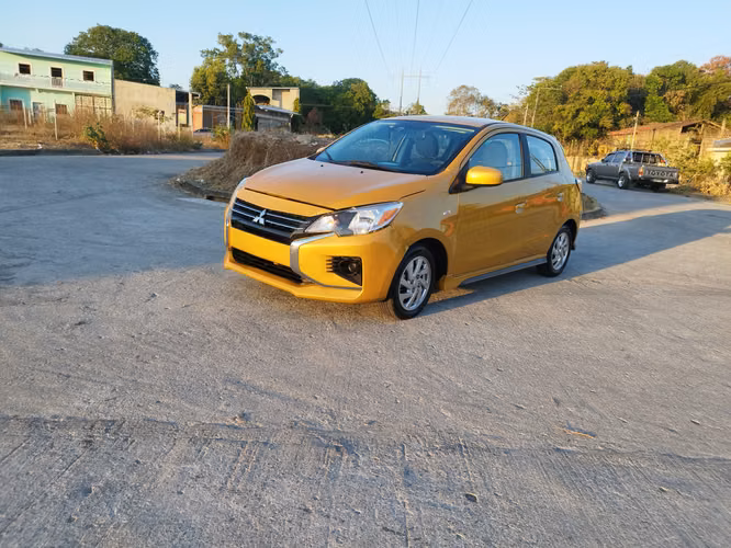 Mitsubishi mirage 