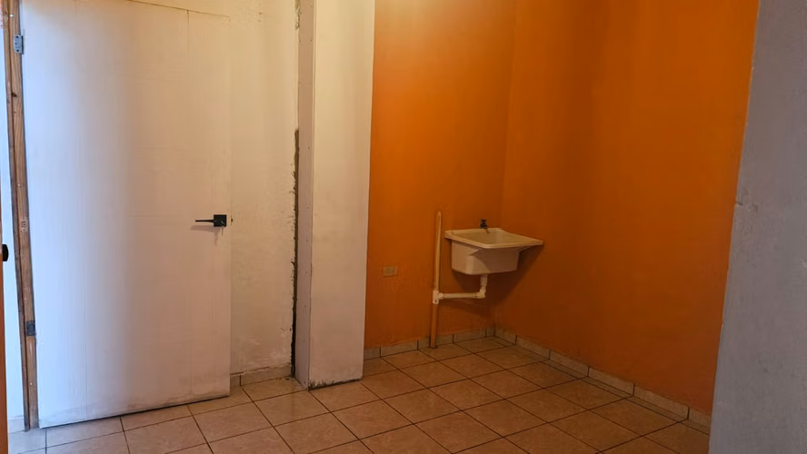 APARTAMENTO EN PRIMER NIVEL, CERCA DE MONUMENTO AL HERMANO LEJANO, 