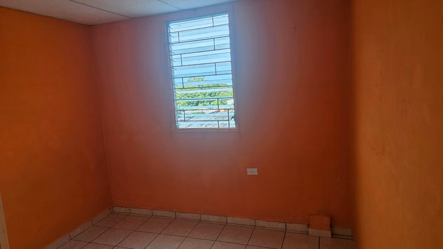 APARTAMENTO EN PRIMER NIVEL, CERCA DE MONUMENTO AL HERMANO LEJANO, 