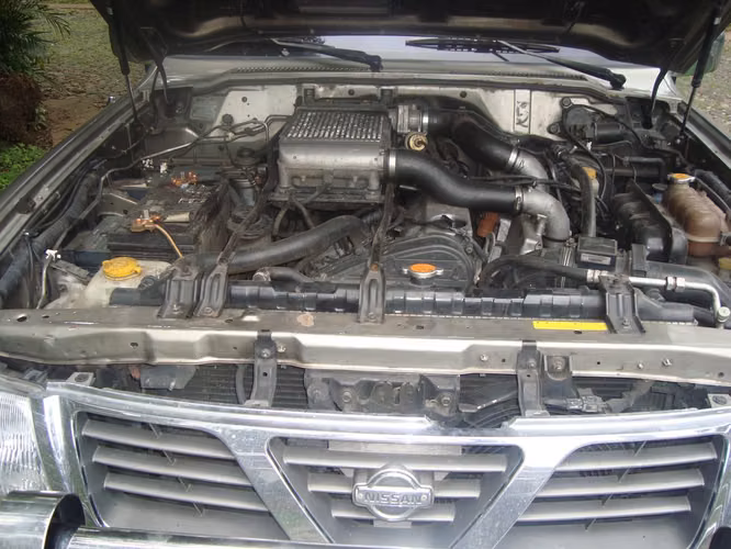 Nissan Patrol año 2000 turbo diesel