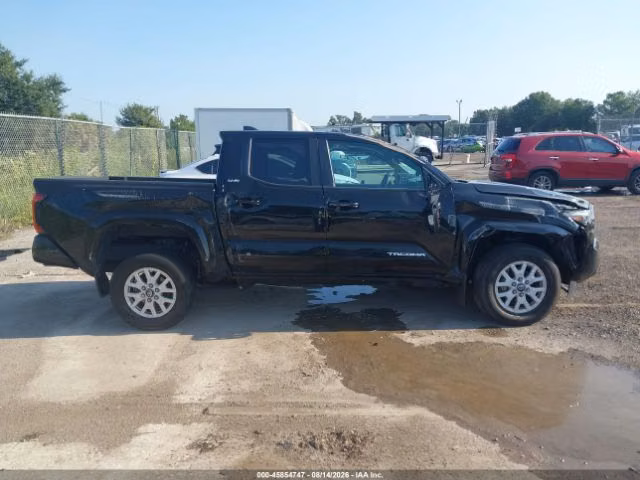 TOYOTA TACOMA SR5 2024 4X2
