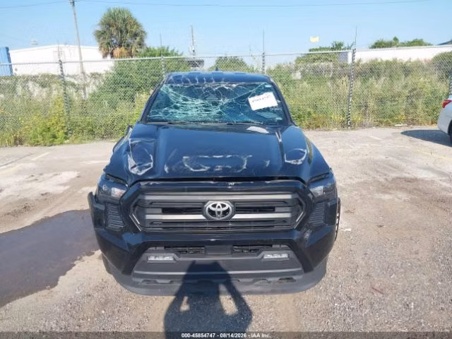 TOYOTA TACOMA SR5 2024 4X2