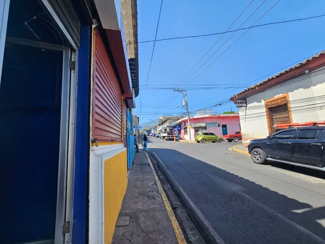 LOCAL EN ALQUILER PARA NEGOCIO O OFICINA  - Imagen 8