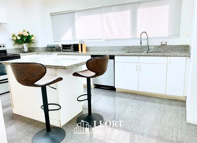 Amplio Apartamento AMUEBLADO en ALQUILER en Torre Quezaltepeque, Colonia Escalón parte media - Imagen 4