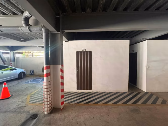 SE ALQUILA APARTAMENTO TORRE MURANO ESCALÓN  TIENE 110mts2 Sala comedor Terraza vista a volcán Cocina (Muebles Olins) 2  - Imagen 7