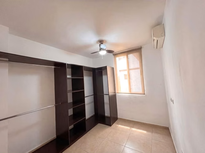 SE ALQUILA APARTAMENTO TORRE MURANO ESCALÓN  TIENE 110mts2 Sala comedor Terraza vista a volcán Cocina (Muebles Olins) 2  - Imagen 5
