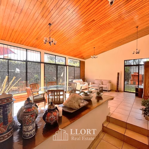 Casa DE UNA PLANTA  en VENTA en Parte Alta de Col. Escalón - Imagen 2