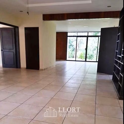 Casa DE UNA PLANTA  en VENTA en Parte Alta de Col. Escalón - Imagen 11