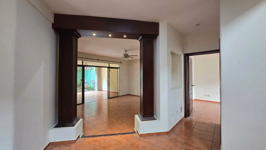 CASA EN VENTA EN CUMBRES DE CUSCATLÁN / ANTIGUO CUSCATLÁN/ LA LIBERTAD  - Imagen 13