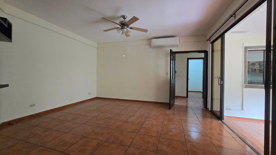 CASA EN VENTA EN CUMBRES DE CUSCATLÁN / ANTIGUO CUSCATLÁN/ LA LIBERTAD  - Imagen 4