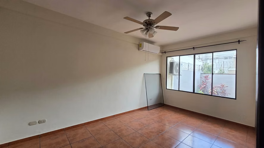 CASA EN VENTA EN CUMBRES DE CUSCATLÁN / ANTIGUO CUSCATLÁN/ LA LIBERTAD  - Imagen 2