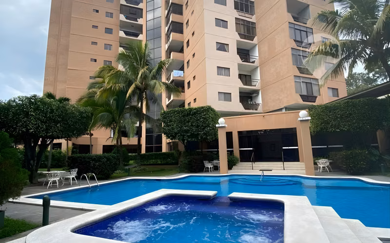 Alq. | Apto Amueblado | Torre Maquilishuat - Imagen 1