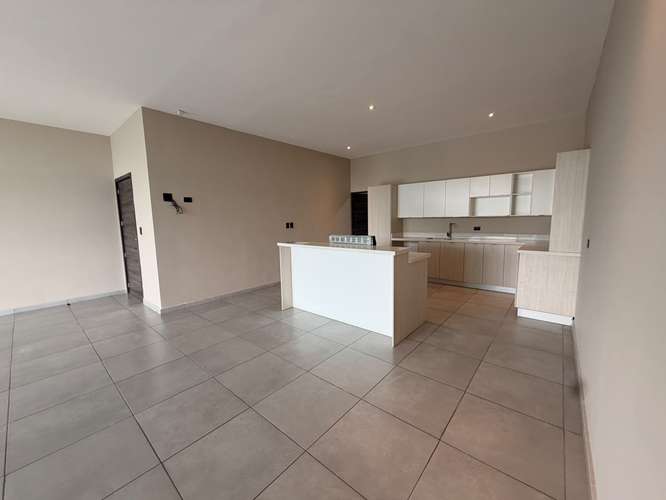 SE ALQUILA PENTHOUSE EN PARK TOWER CON LB