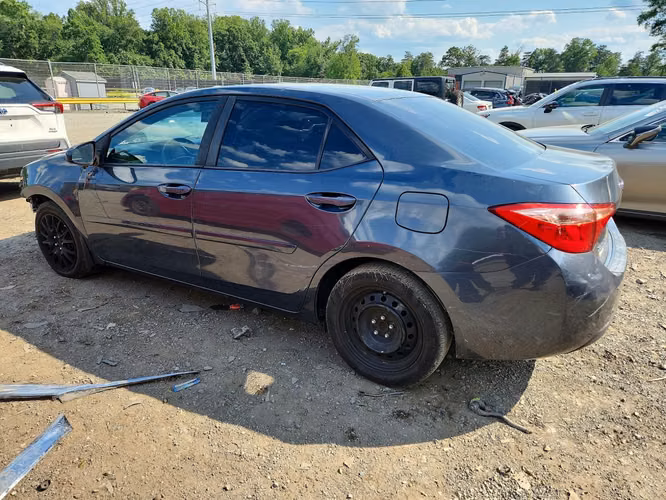 Toyota Corolla 2019 LE - Imagen 2