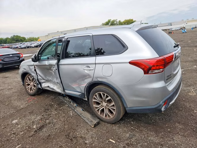 Mitsubishi Outlander SE 2018