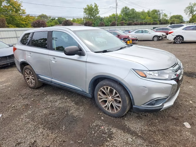 Mitsubishi Outlander SE 2018