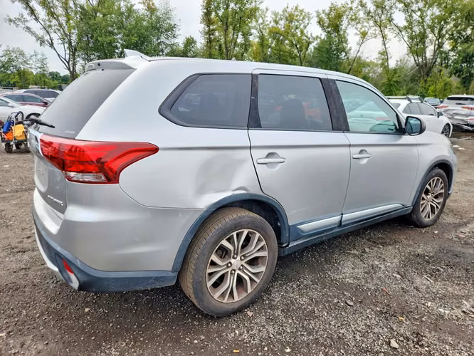 Mitsubishi Outlander SE 2018