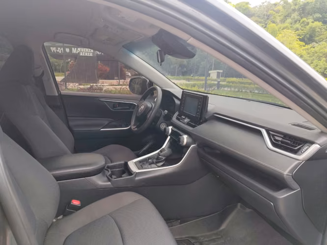 TOYOTA RAV 4 , 2019 , CERO CODIGOS,TODO EN EXCELENTE ESTADO TARJETA A MI NOMBRE - Imagen 5