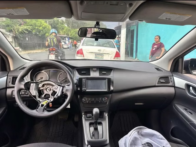 Nissan sentra 2019 - Imagen 7