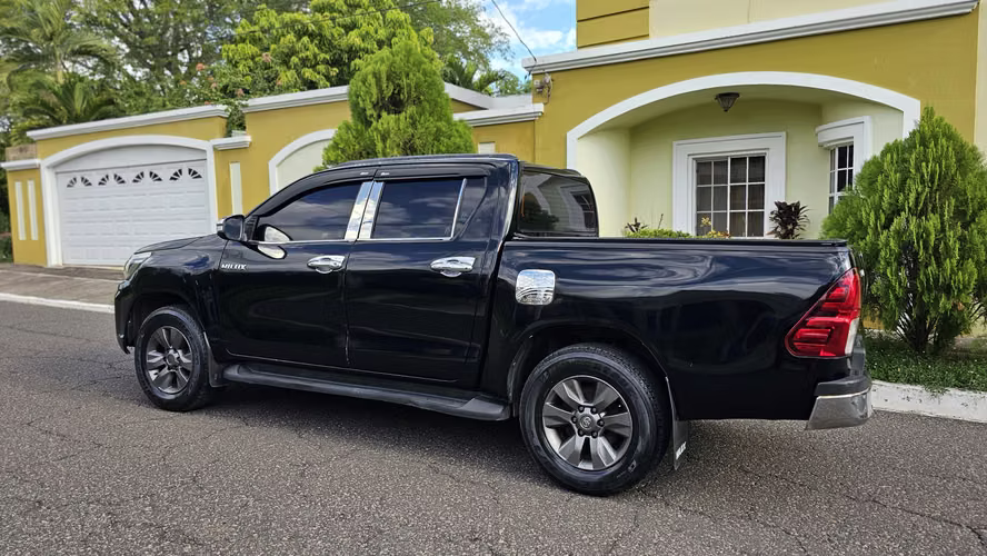TOYOTA HILUX SRV 2019 4X4 AUTOMÁTICO MOTOR 2.8 TURBO DIESEL 