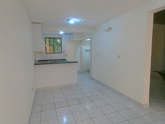 Alquilo Apto. Condominio Monte Maria Edificio D 2° Nivel. Elegante y Full Finos acabados 