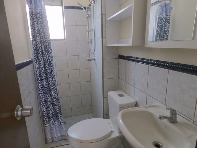Alquilo Apto. Condominio Monte Maria Edificio D 2° Nivel. Elegante y Full Finos acabados 