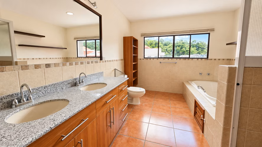 Cumbres de Cuscatlán, casa en venta, res. privado. - Imagen 10
