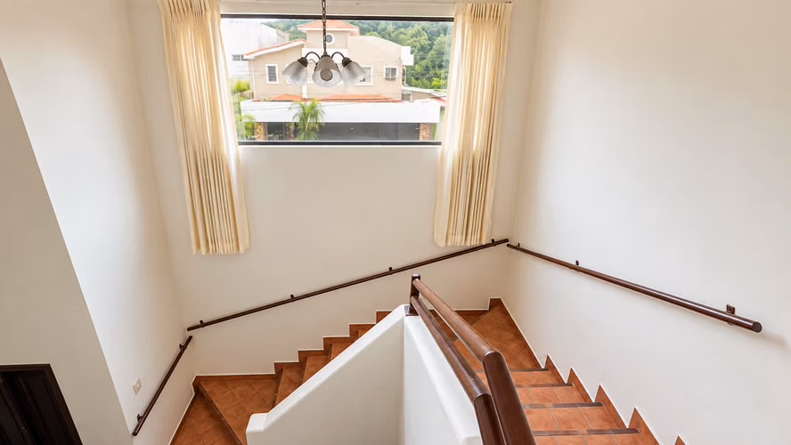 Cumbres de Cuscatlán, casa en venta, res. privado. - Imagen 11