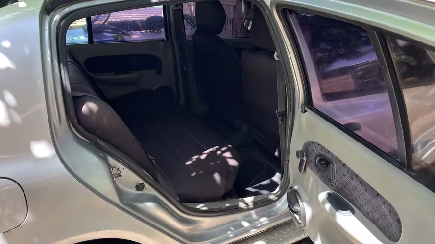 Vendo Nissan Platina 2004, a reparar faja de tiempo.